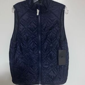 Fabletics Men's Navy The Loft Water Resistant Full Zip Quilted Vest Medium NWT